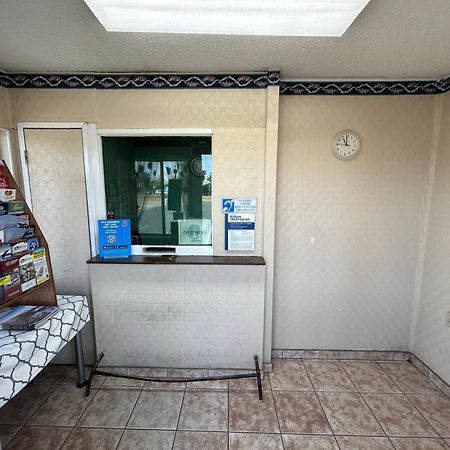 Motel 6 Selma, Ca Экстерьер фото