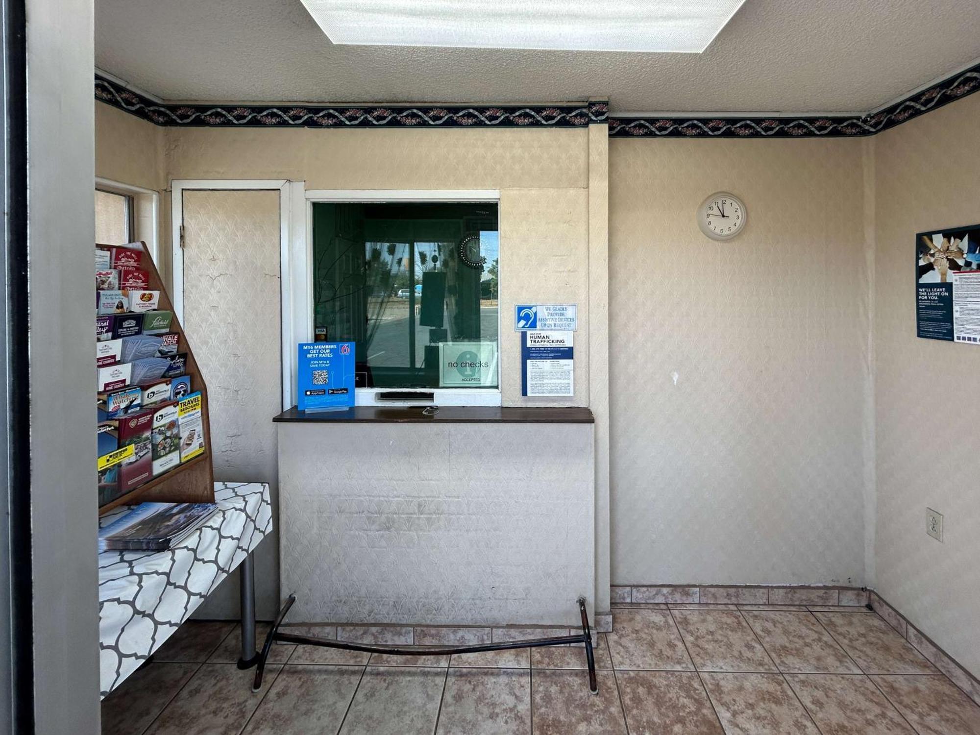 Motel 6 Selma, Ca Экстерьер фото