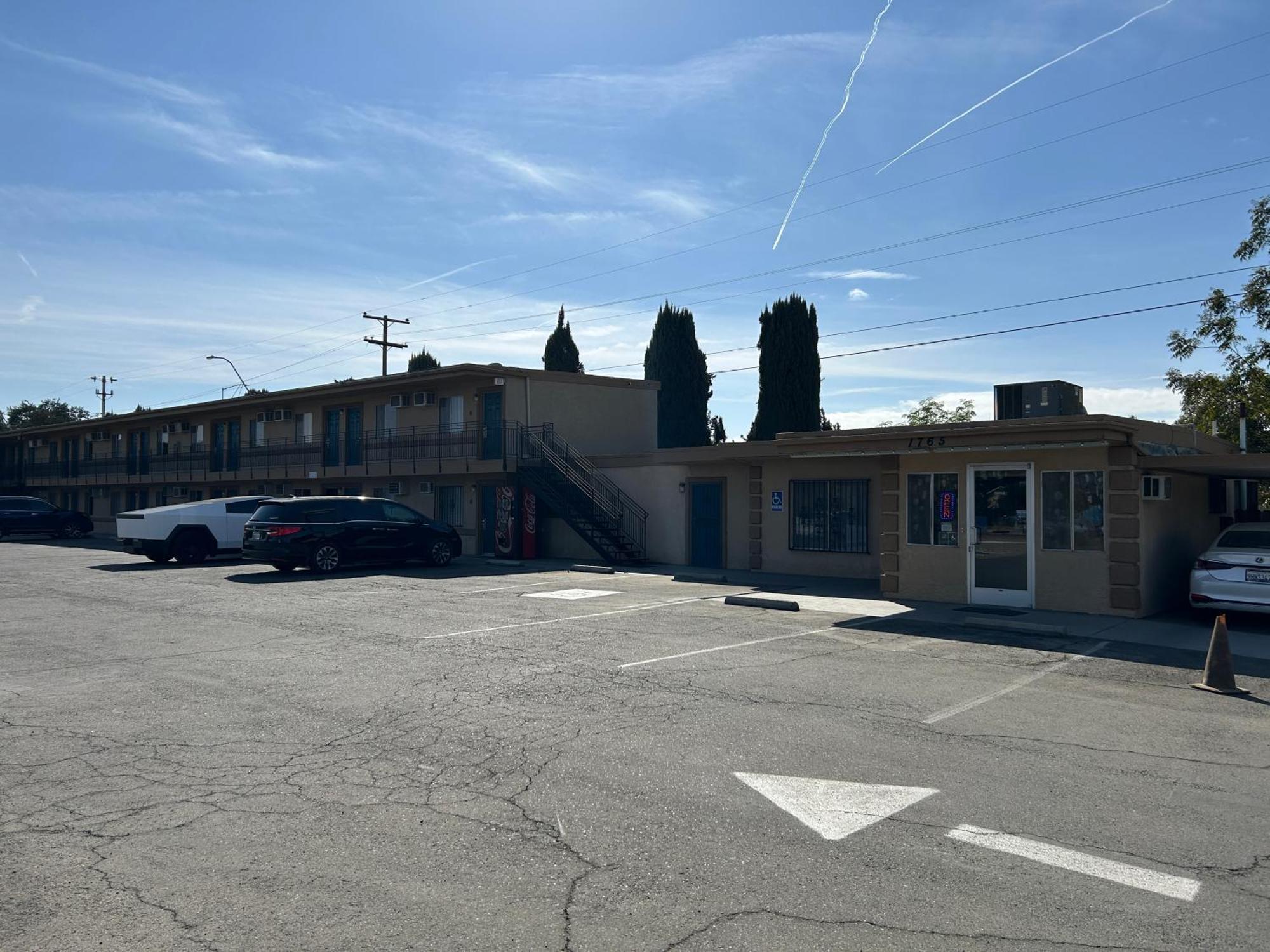 Motel 6 Selma, Ca Экстерьер фото