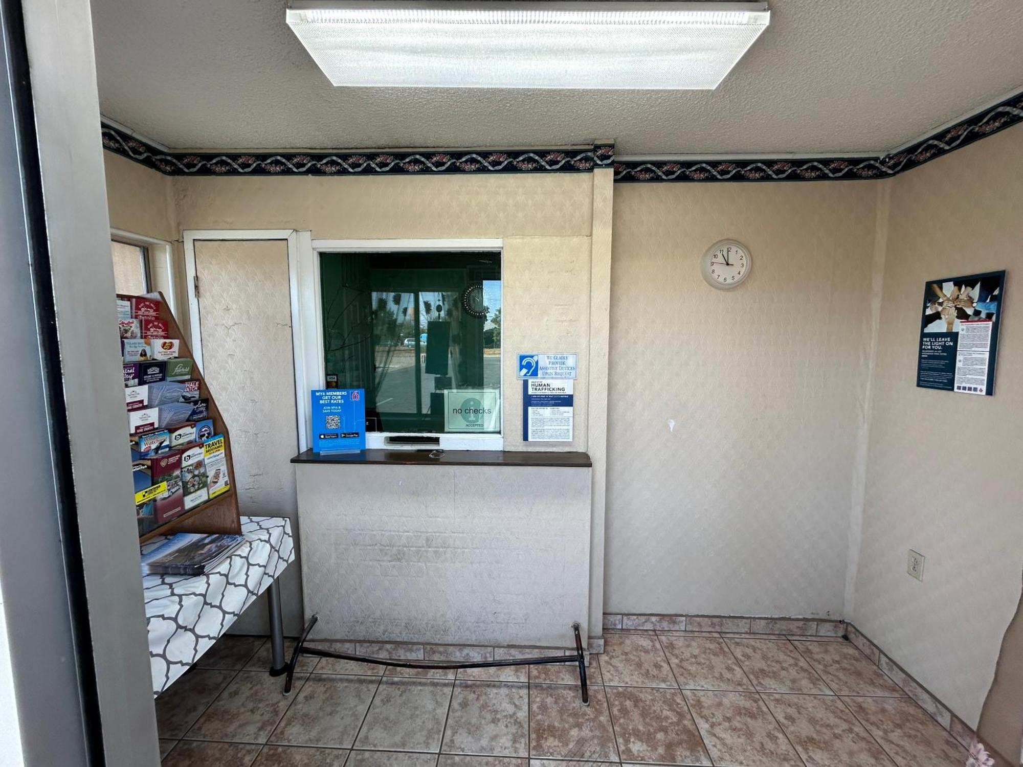 Motel 6 Selma, Ca Экстерьер фото